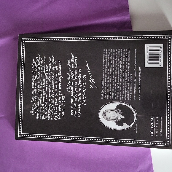 Exercice book to love yourself from marcia - Picture 2 of 3